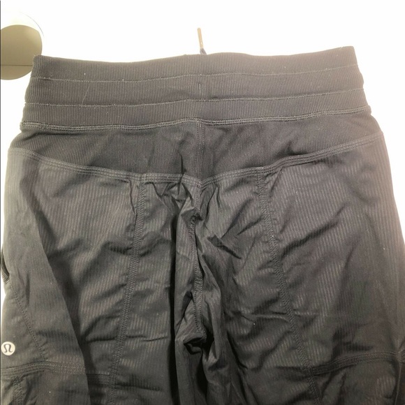 Lulu lemon studio pants - Picture 4 of 4